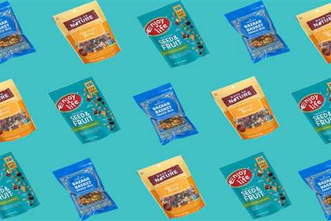 6 Best Healthy Trail Mixes for All Your Snacking Needs, According to Nutritionists