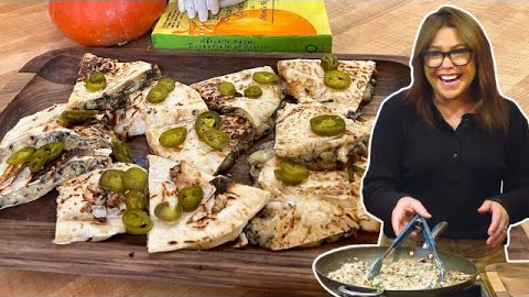 How to Make Creamed Mushroom and Spinach Quesadillas | Rachael Ray