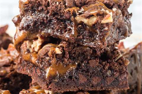 Turtle Ooey Gooey Bars