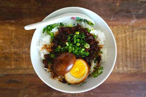Braised Meat Over Rice (Lu Rou Fan)