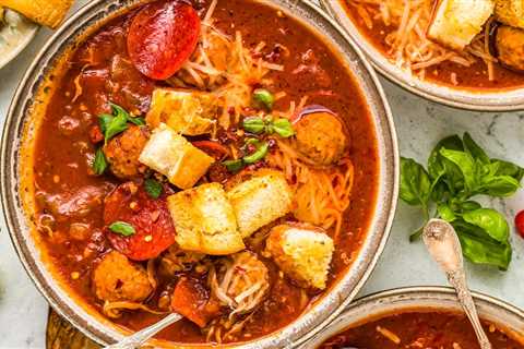 The Best Pizza Soup