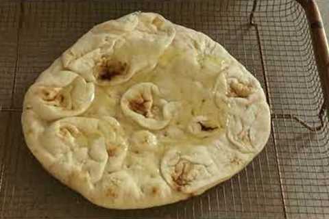 Croixstreet Vegan - Vegan Recipes, Cook Along! Vegan BBQ Flatbread Pizza, Crispy Taters & Lime..