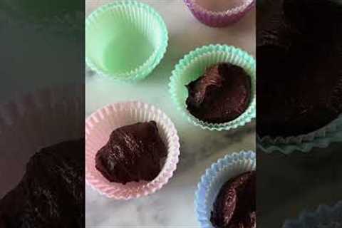 *NO OVEN* EGGLESS CHOCOLATE CUPCAKES | HOW TO MAKE CUPCAKE AT HOME #shorts