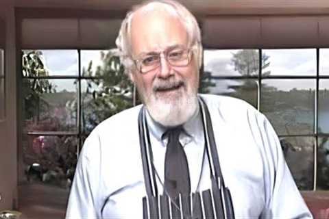 Celeb Chefs From The ''90s Who Totally Vanished