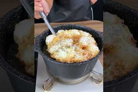 Add eggs to boiling oil! Why wasn''t I told this recipe before?