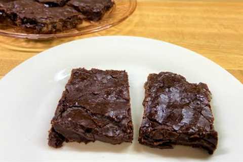 Vegan Fudgy Chocolate Brownies   using a non vegan recipe - super easy to convert