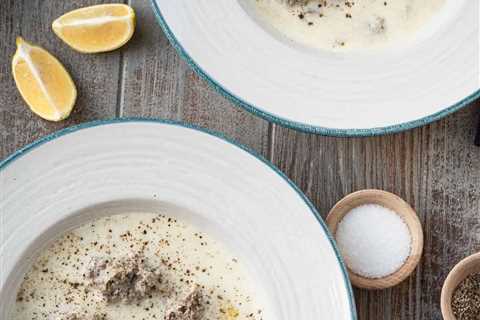 Youvarlakia (Greek Meatball Soup)
