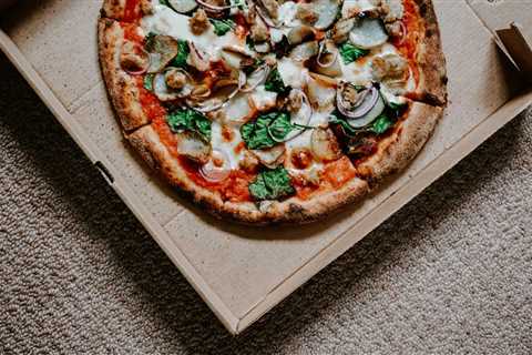 Mastering Homemade Italian Pizza: Tips, Toppings, and History