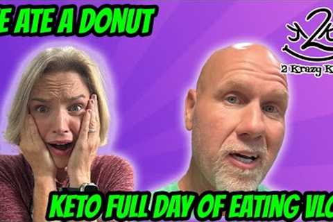 Keto full day of eating vlog | Can you eat keto on vacation?