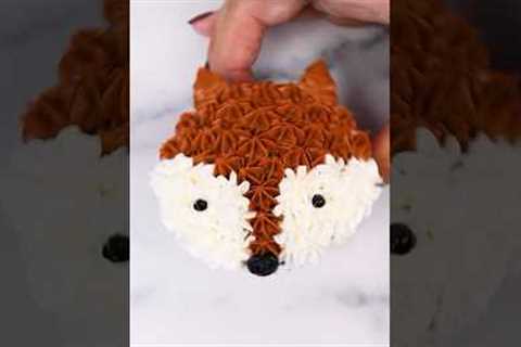 Fox cupcake frosting design #shorts