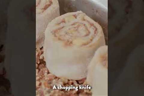 The RIGHT Way To Cut a Cinnamon Roll