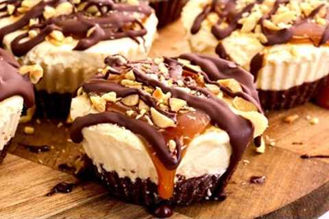 Keto Mini Snickers Cheesecake