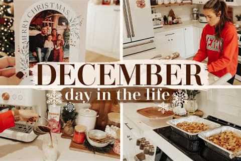 DECEMBER DAY IN MY LIFE | Christmas Cards, Christmas Bucket List, Coffee Recipes & more!