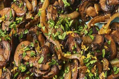 Choosing the Right Oil for Frying: A Guide to Incorporating Mushrooms into Chinese Cuisine