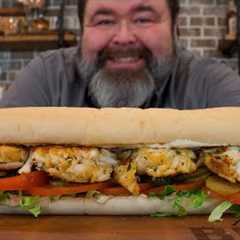 The Most DELICIOUS Crab Cake PoBoy