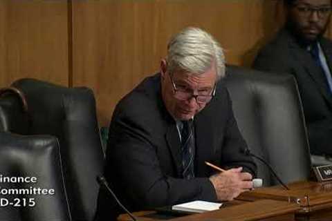 Sen. Whitehouse Boosts his Medicare & Social Security Fair Share Act in a Finance Committee..