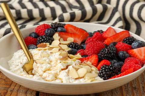 Cottage Cheese with Fruit