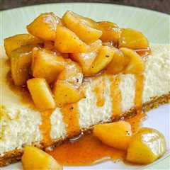 Maple Apple Cheesecake. So lusciously creamy!