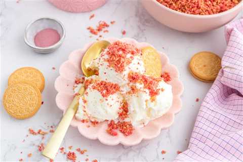 Strawberry Crunch Topping